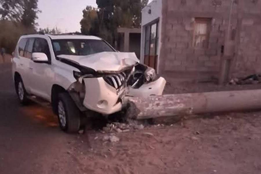 Choque dejó a Fiambalá sin energía: operarios trabajan para restablecer el servicio