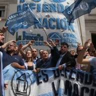 Los bancarios no le pierden pisada a la inflación: el importante salario mínimo que acordaron en paritarias