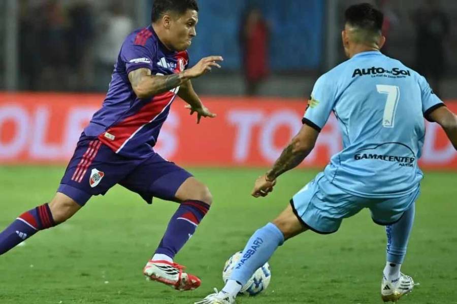 Con un gol de penal sobre la hora, River se salvó del papelón ante Ciudad de Bolívar por la Copa Argentina