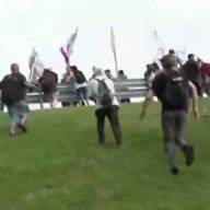 Trabajadores de Fate cortan la Panamericana en medio del paro de la CGT