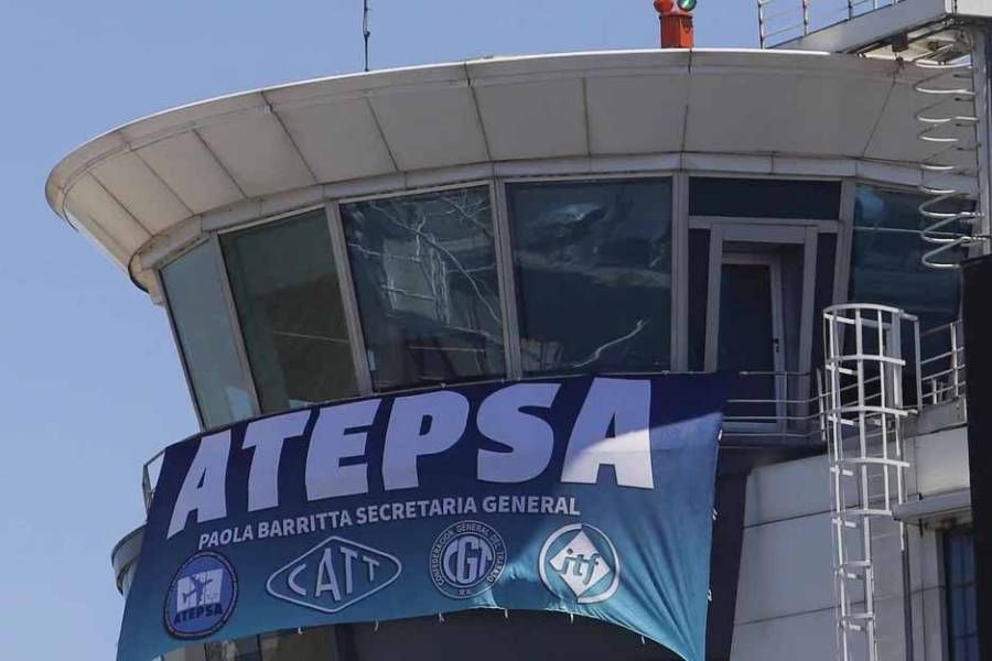 Complicaciones en los vuelos por el paro de controladores aéreos