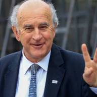 Parrilli: “Es una puesta en escena para que haya circo porque no hay pan”