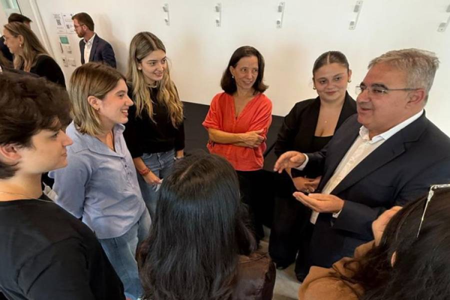 Catamarca amplía oportunidades educativas y es la primera provincia en impulsar becas de residencia en la Di Tella