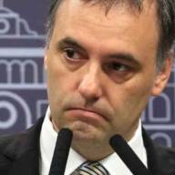 Manuel Adorni puso en venta un departamento en La Plata en medio de una investigación judicial