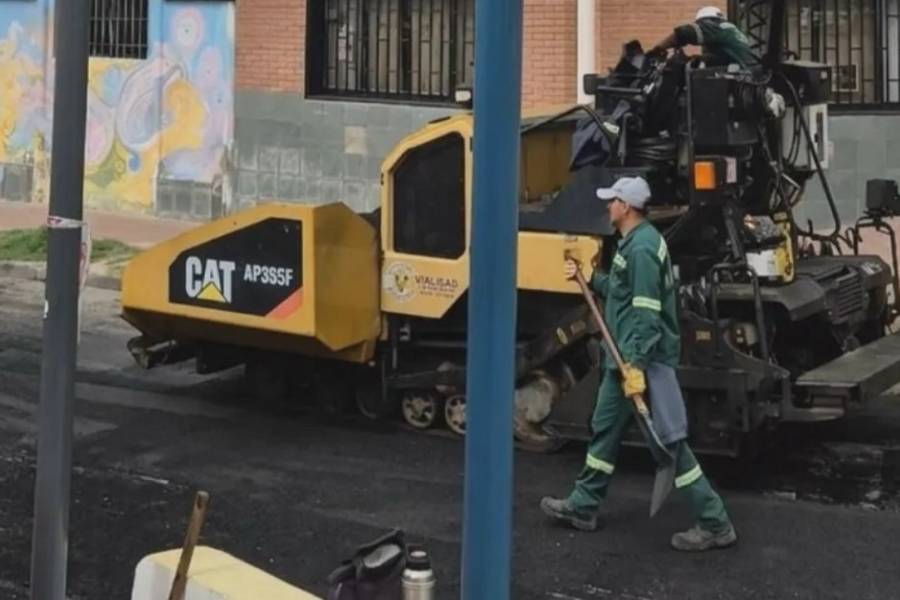 Circular con precaución por reasfaltado de Avenida Galíndez