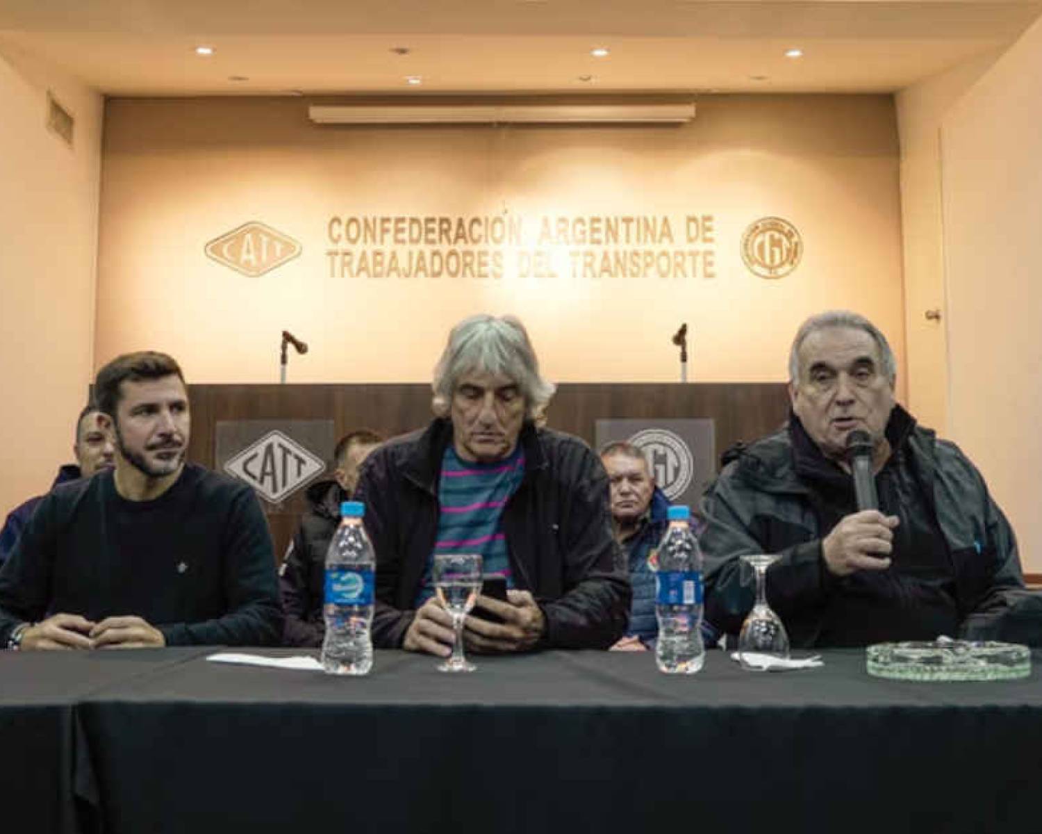 La CATT se declaró en “alerta y movilización” y acusó al Gobierno de empujar al transporte “a una crisis profunda”