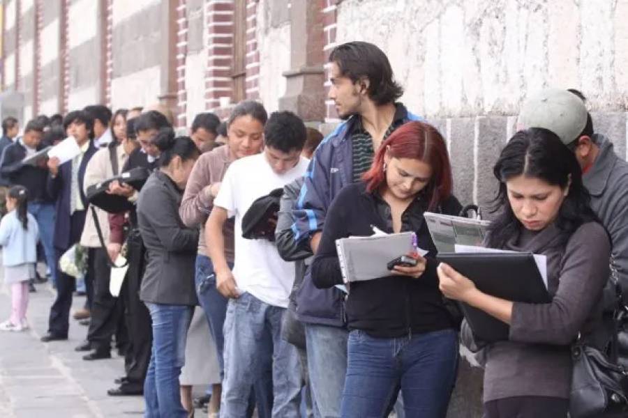 El trabajo en blanco se desplomó en casi 41 mil puestos en un año