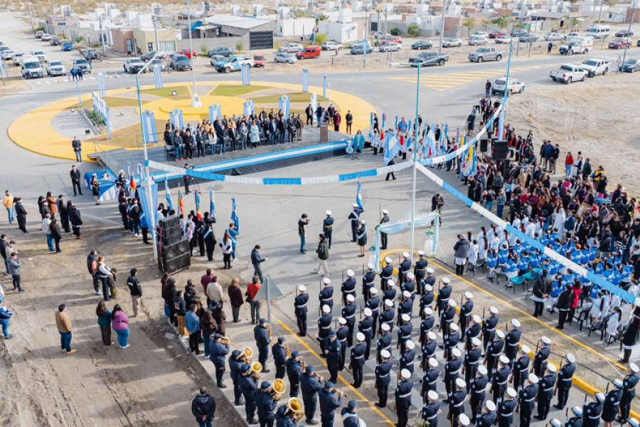 En Saujil, Raúl encabezó el acto principal por el Día de la Bandera