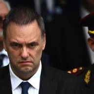 Manuel Adorni renunció después de tres meses de escándalo por su patrimonio