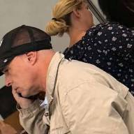 Quién es el senador libertario que gastó miles de dólares para presenciar la final entre Argentina y España