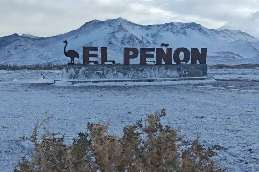 La nieve cubre Antofagasta de la Sierra