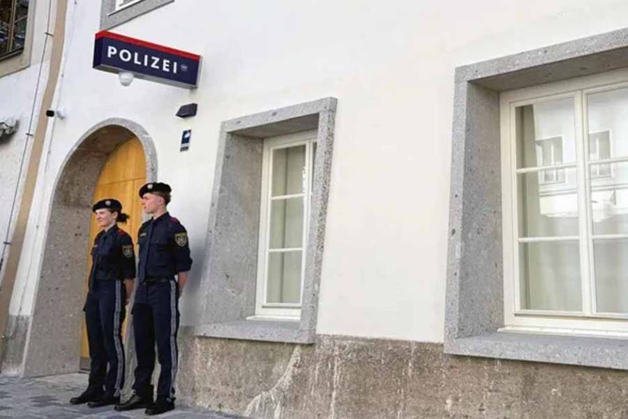 Austria instala una comisaría de policía en el edificio donde nació Hitler para impedir que se convierta en un lugar de peregrinación neonazi