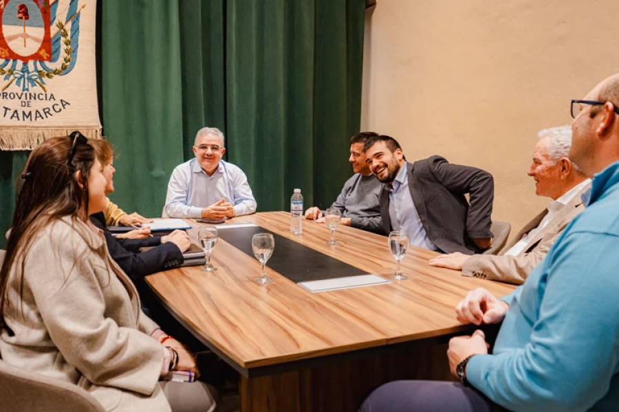 Catamarca invirtió casi $2.200 millones para abonar un bono a empleados municipales