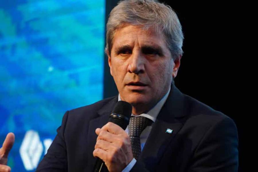 Caputo sobre la reforma del Banco Central: “La más importante de los últimos cien años”