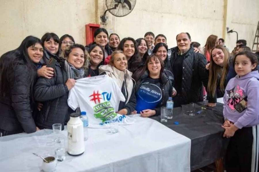 Gas natural, iluminación y mejoras: el plan de acción que Gustavo Saadi definió junto a los vecinos de Villa Cubas