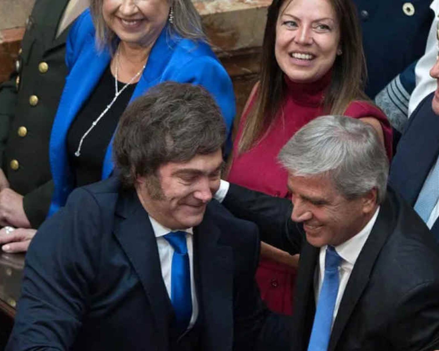 El Gobierno sostuvo el superávit fiscal financiero en julio pese al fuerte pago de intereses