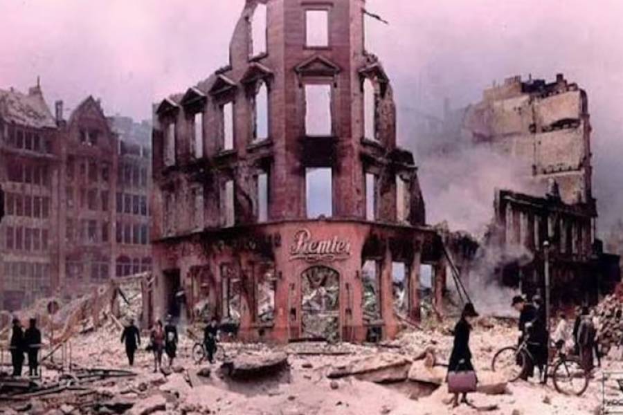 La noche en la que la Fuerza Aérea nazi bombardeó por error Londres y cambió el destino de la Batalla de Inglaterra