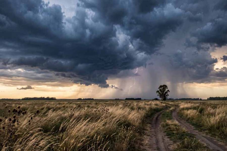 Tormenta de Santa Rosa 2026: cuándo llega a la Argentina y qué hay detrás del famoso mito climático