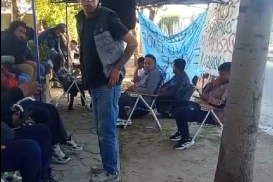 Iniciaron Huelga de hambre: Acusan que la empresa MARA de 60 trabajadores solo un es de Andalgalá
