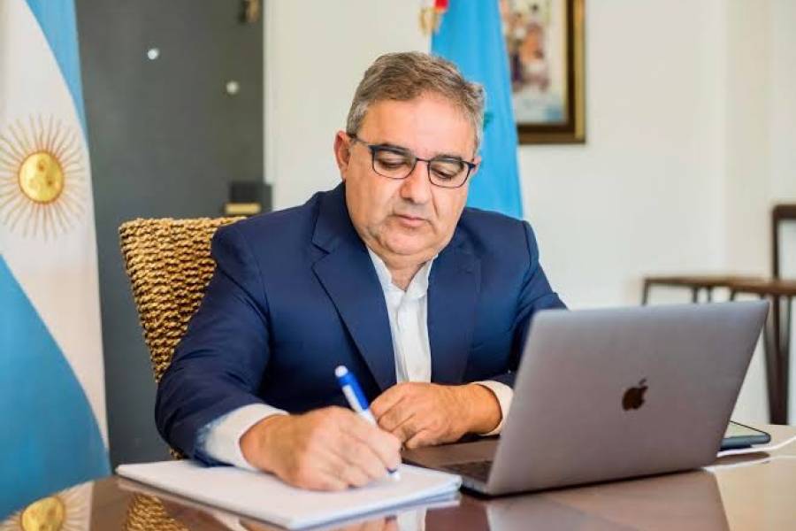 Jalil anticipó medidas para refinanciar deudas 