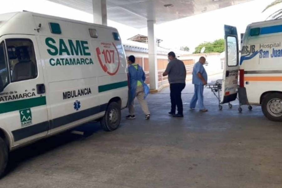 Se salvó de milagros: Automovilista cayó por un barranco de 10 metros 