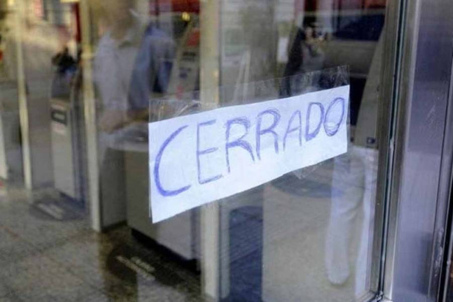Por la visita del papa León XIV los bancos permanecerán cerrados durante cinco días seguidos