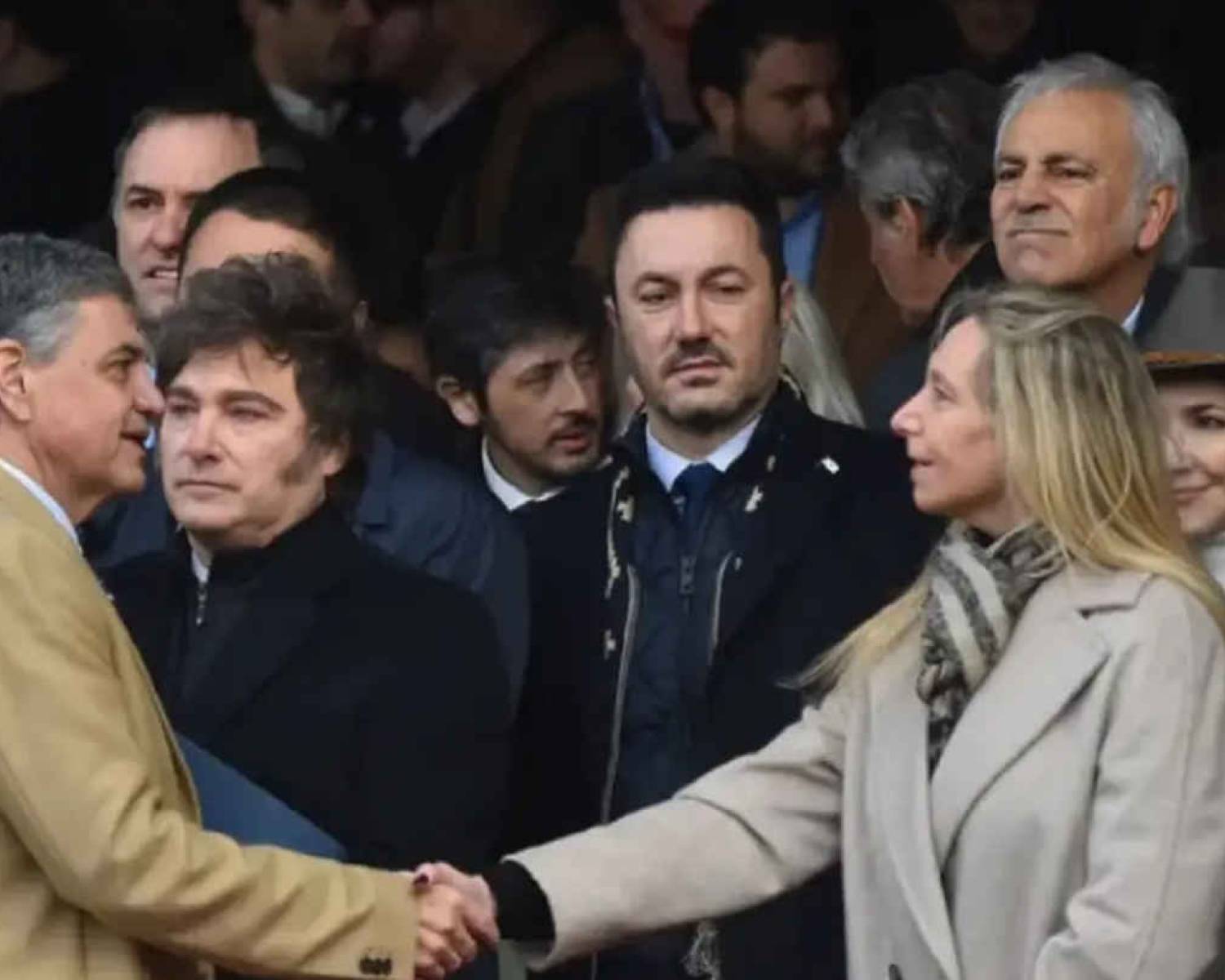 Karina Milei se mostrará con Jorge Macri e inician el operativo para trasladar presos de la cárcel de Devoto a Marcos Paz