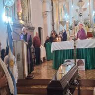 Los restos de Fray Mario Fuenzalida fueron recibidos con honores y ya descansan en Piedra Blanca 