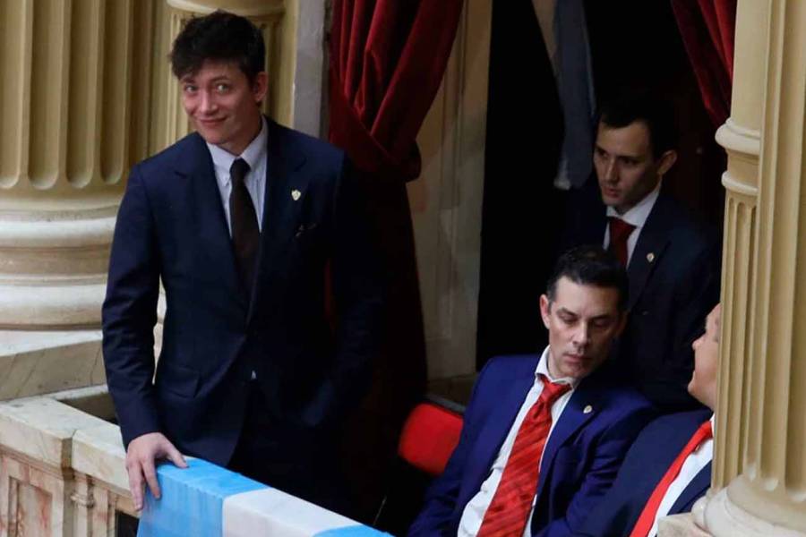 Santiago Caputo afirmó que se deben recuperar las Malvinas porque Gran Bretaña está “siendo colonizada por el Islam”