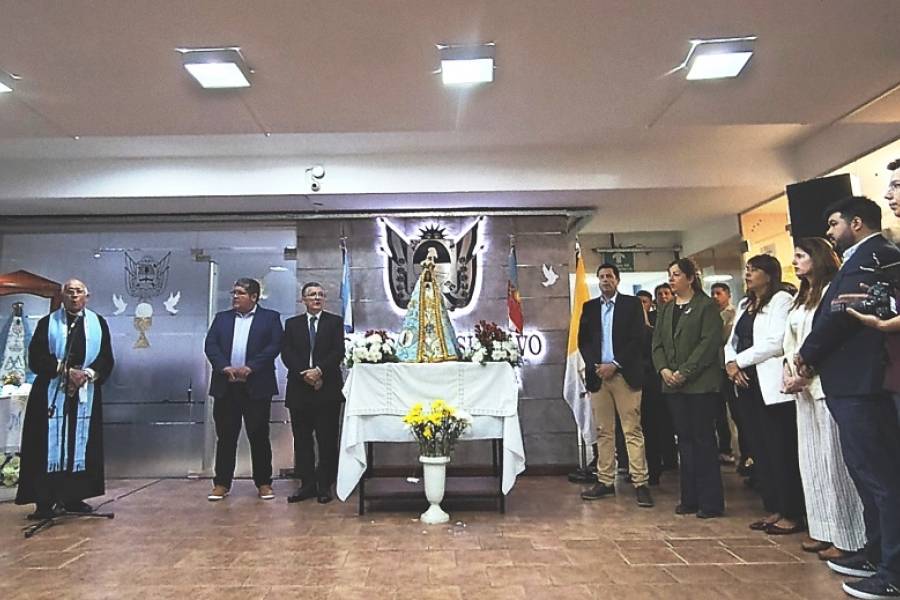 La Virgen del Valle visitó la Legislatura