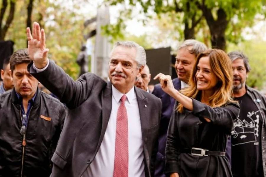 Guardapolvos sucios: el nuevo escándalo que salpica a Alberto Fernández y Victoria Tolosa Paz