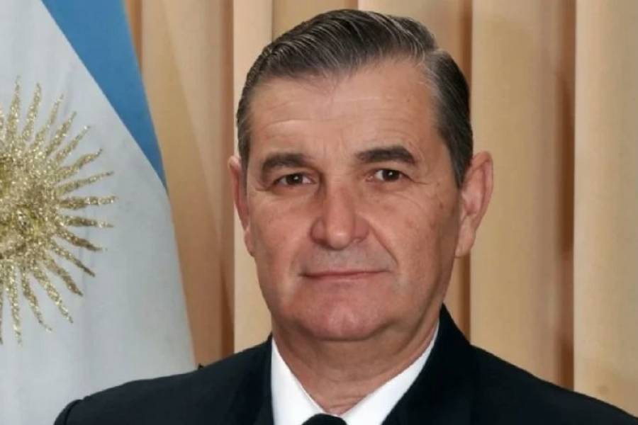 Repudio: premiarán al almirante investigado por el hundimiento del ARA San Juan