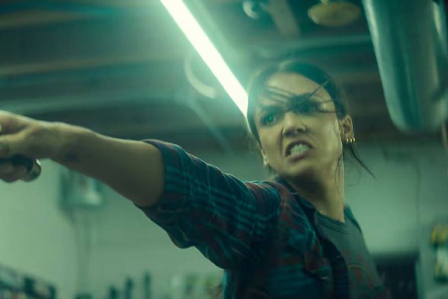 Detonantes: Jessica Alba juega a ser Rambo en la película más vista de Netflix en todo el mundo