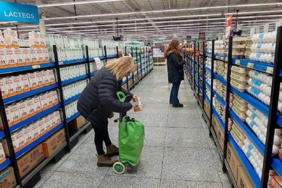 Se conocerá la inflación de julio y se espera que rompa el piso del 4%, pero alimentos volvió a acelerarse