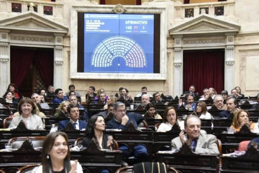 El Gobierno prorrogó un trámite que beneficia a funcionarios públicos