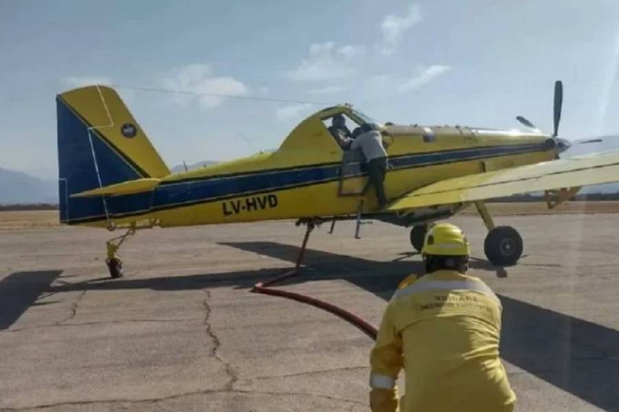 Hallaron la cabina incendiada el avión hidrante que estaba desaparecido: qué se sabe de la búsqueda del piloto