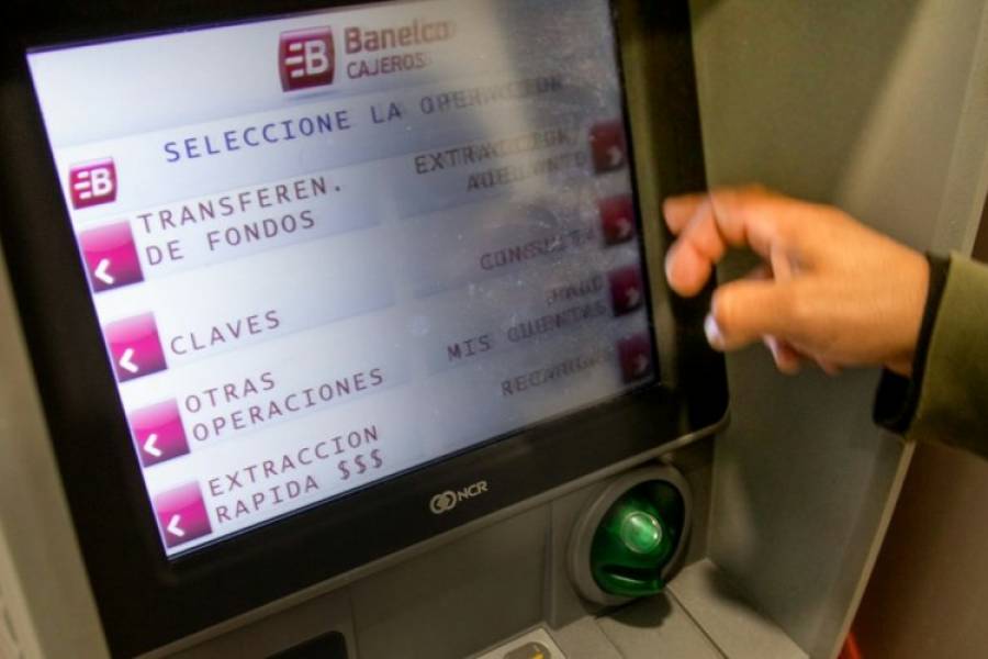 El Banco Central aumentó los montos máximos para extraer plata por cajeros automáticos