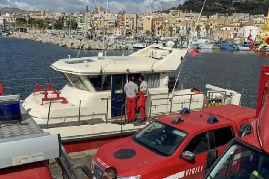 Una fiscalía italiana imputó al capitán del yate que naufragó con los magnates