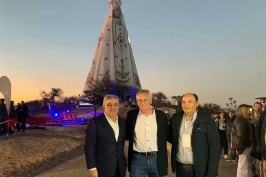 Se inauguró un monumento de La Virgen del Valle en El Rodeo