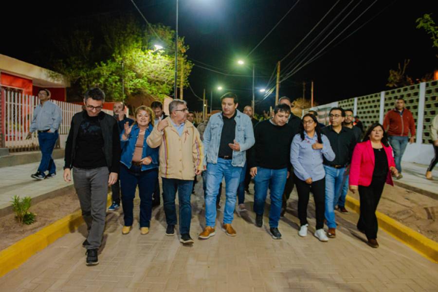 Tinogasta: Raúl inició su agenda inaugurando obras de urbanización en la ciudad