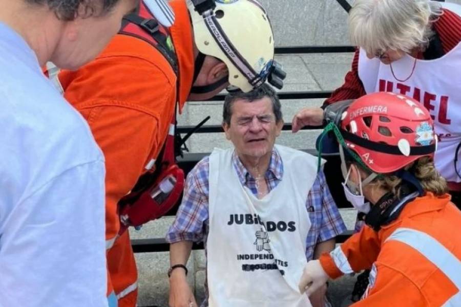 Denuncian nueva represión a jubilados frente al Congreso