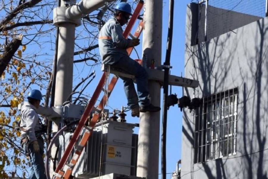 El peligroso informe sobre los cortes de electricidad que maneja el Gobierno