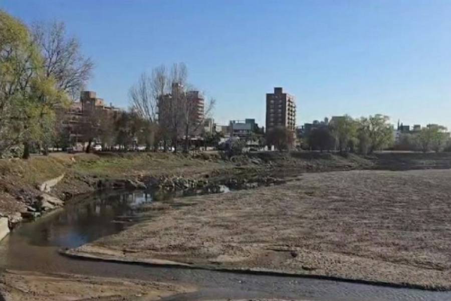 Dramáticas imágenes de la sequía que afecta el servicio de agua en Carlos Paz