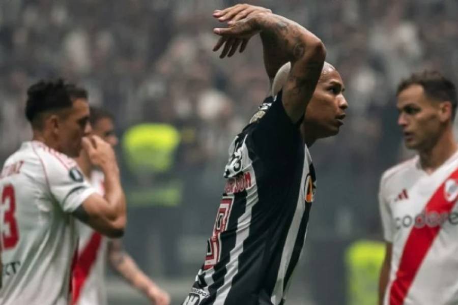 River padeció la noche en Brasil y se fue goleado 3-0 por Atlético Mineiro en la ida