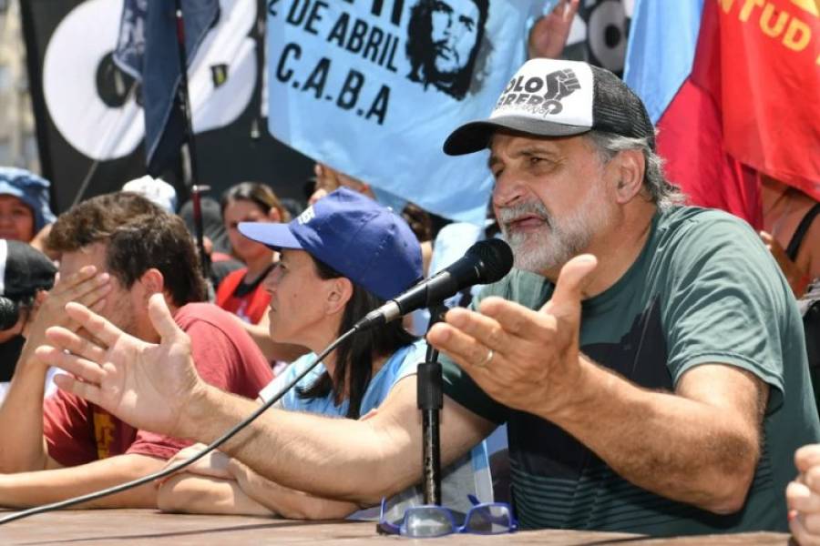 Piqueteros marcharon por la 9 de Julio con reclamos contra 