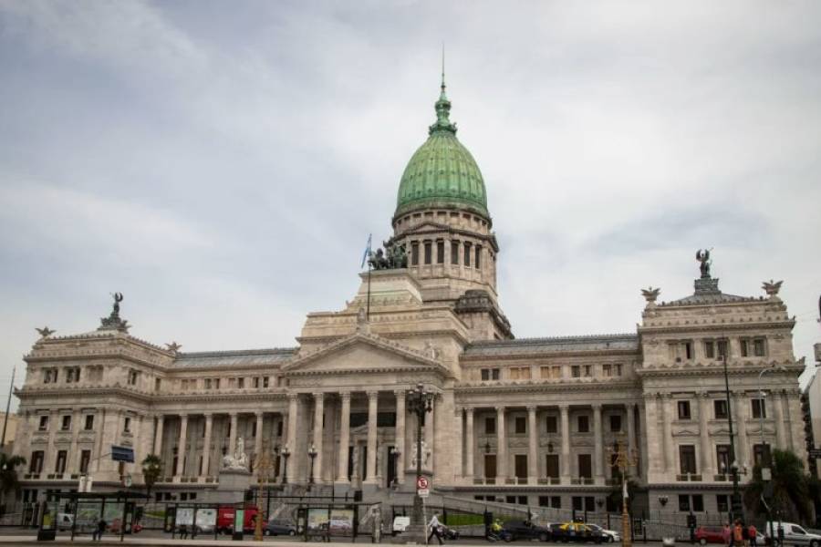 En receso, el Congreso espera la convocatoria a extraordinarias y el Gobierno evalúa tratar la eliminación de las PASO