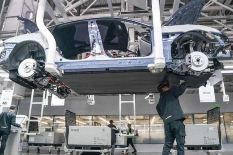 La producción de autos cayó 5,1% interanual en noviembre