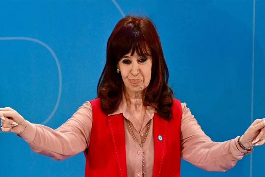 Cristina Kirchner asumió la presidencia del PJ y habló de cara al futuro: 